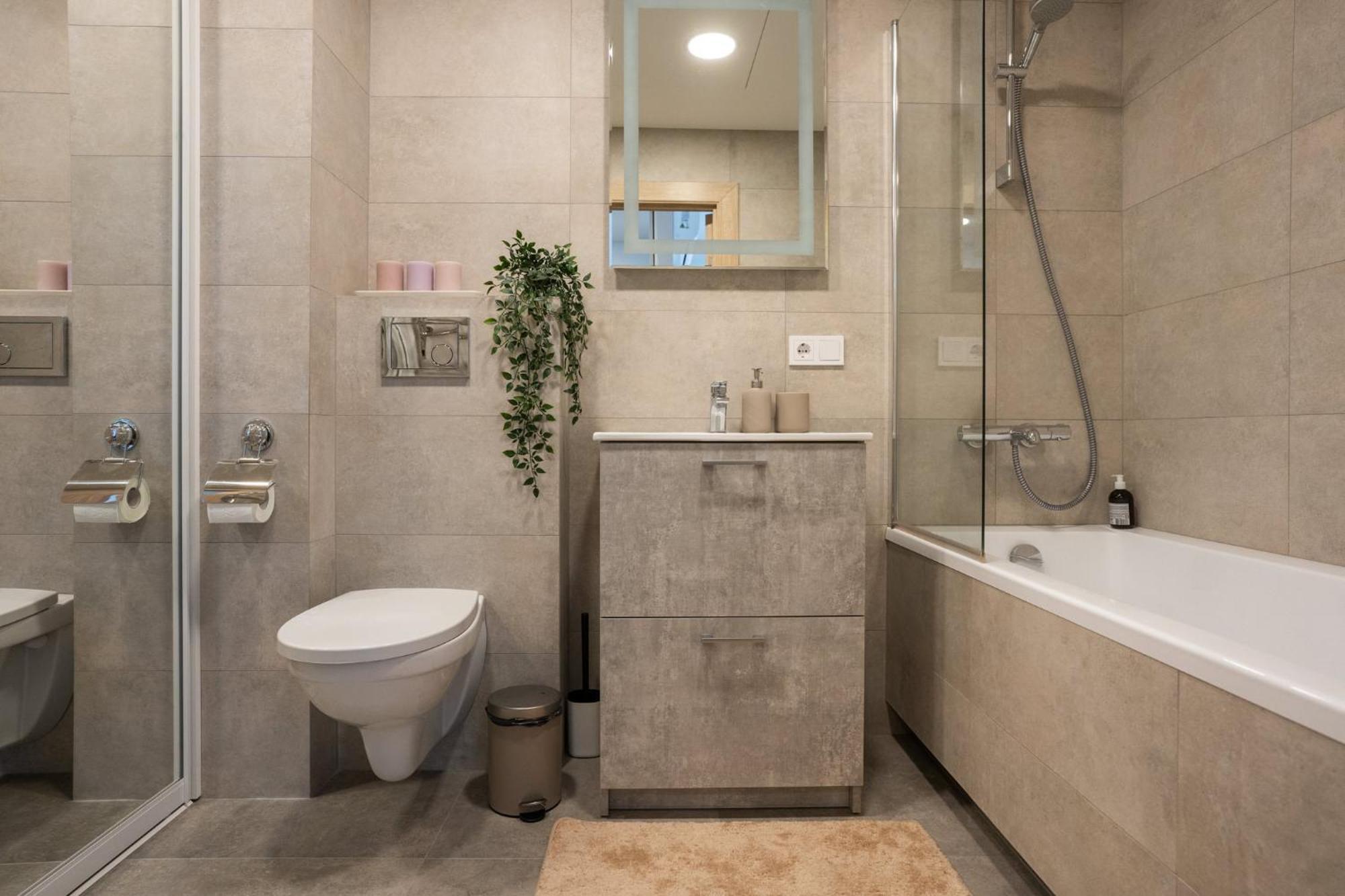Apartment Lazdyneliu Vingis, Free Underground Parking, Long Welcome Vilnius